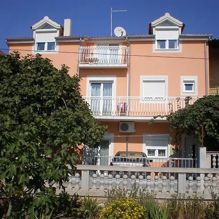With A Parking Space - 12667 Appartement