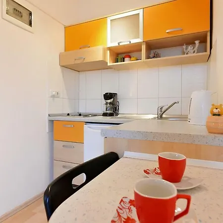 Appartement With A Parking Space - 12667 Vodice
