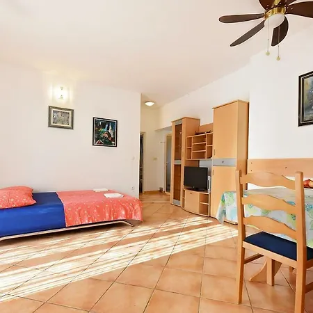 With A Parking Space - 12667 Appartement