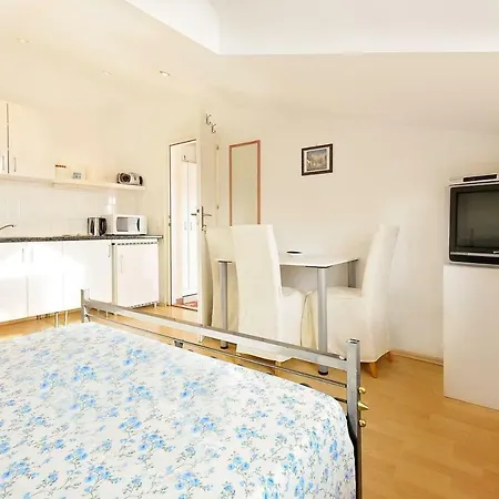 Appartement With A Parking Space - 12667